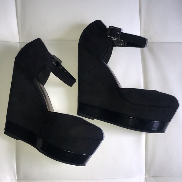 Diva Lounge Round Toe Women’s Platform Wedges - Picture 4 of 8